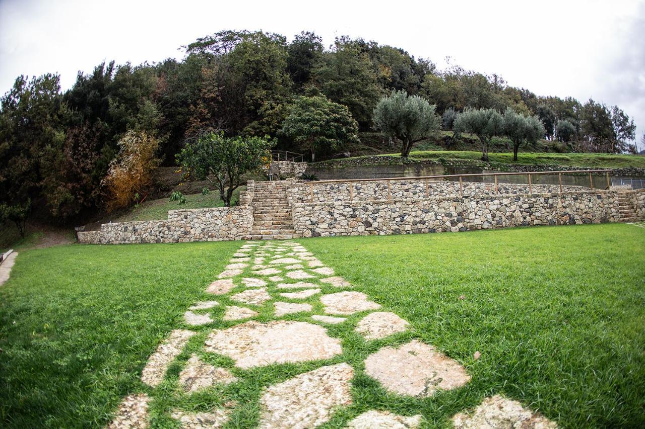 Borgo Rosso Di Sera - Resort Country Chic San Lucido Exterior photo