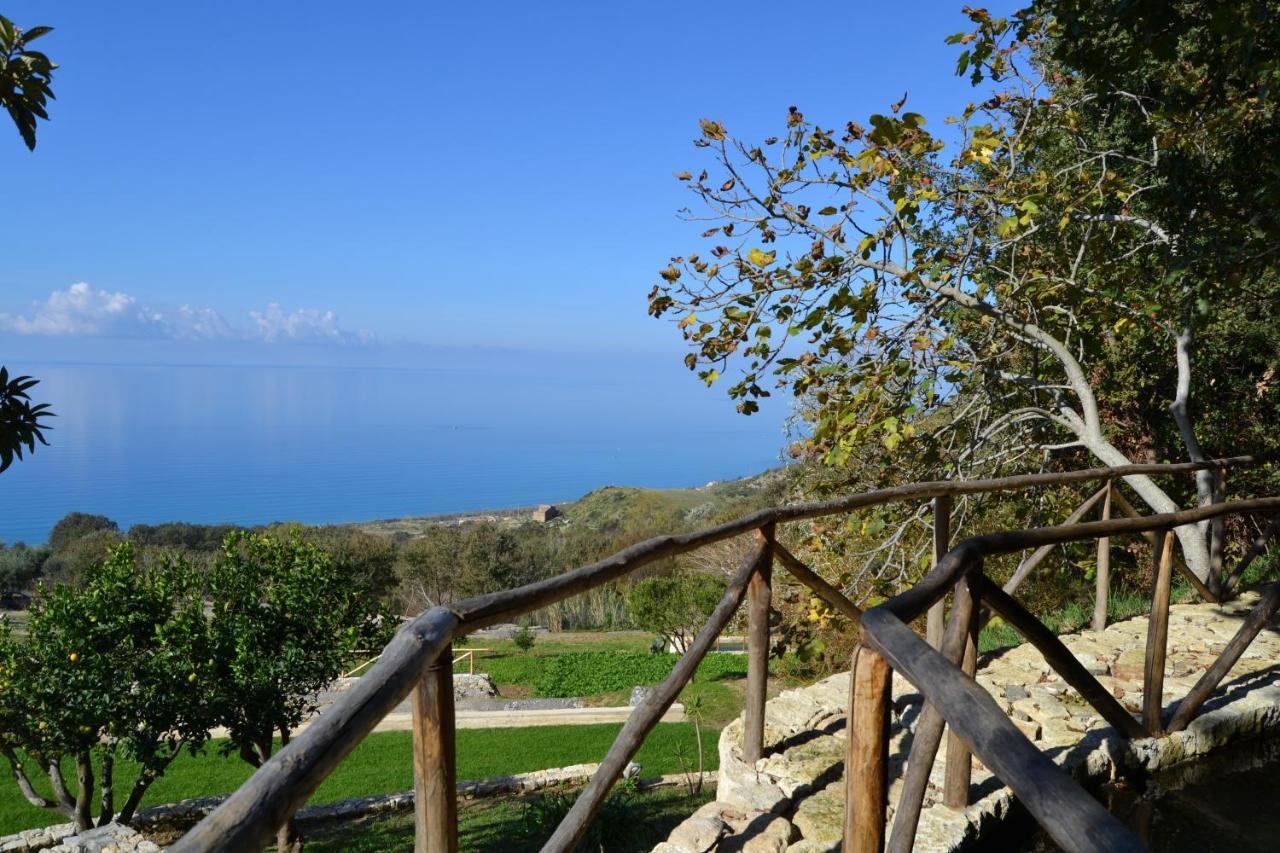 Borgo Rosso Di Sera - Resort Country Chic San Lucido Exterior photo