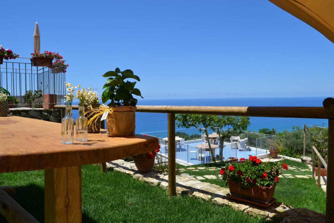 Borgo Rosso Di Sera - Resort Country Chic San Lucido Exterior photo